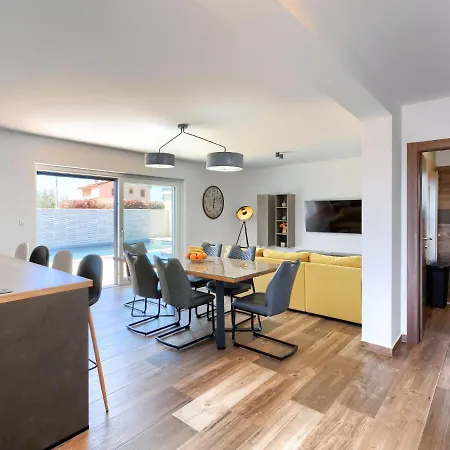 Ani By Interhome *